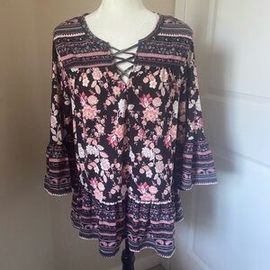 NWT Absolutely Famous Top. XL